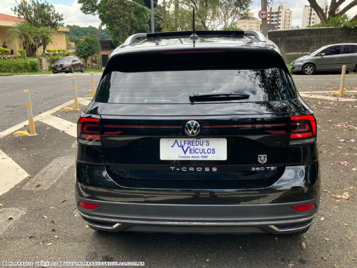 Volkswagen T CROSS HIGHLINE 2023/2024